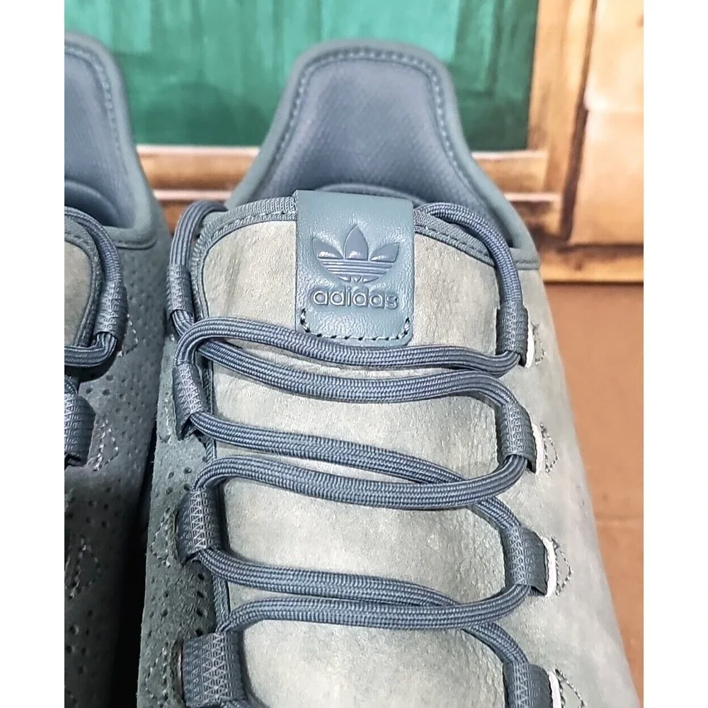 adidas step into
